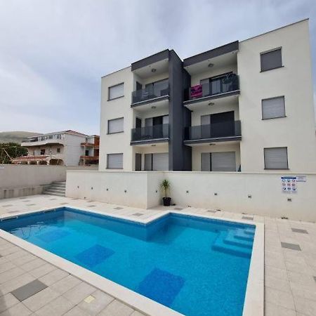 West Star Apartment Traù Esterno foto