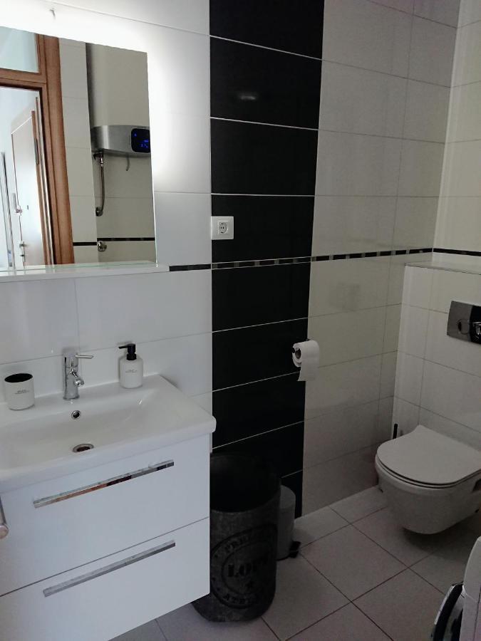 West Star Apartment Traù Esterno foto