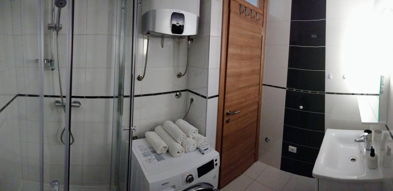 West Star Apartment Traù Esterno foto